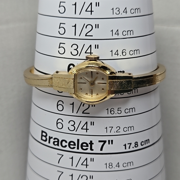 Womens Vintage 1965 Timex Cavatina Manual Watch Yellow Florentine Bangle Runs main image 8